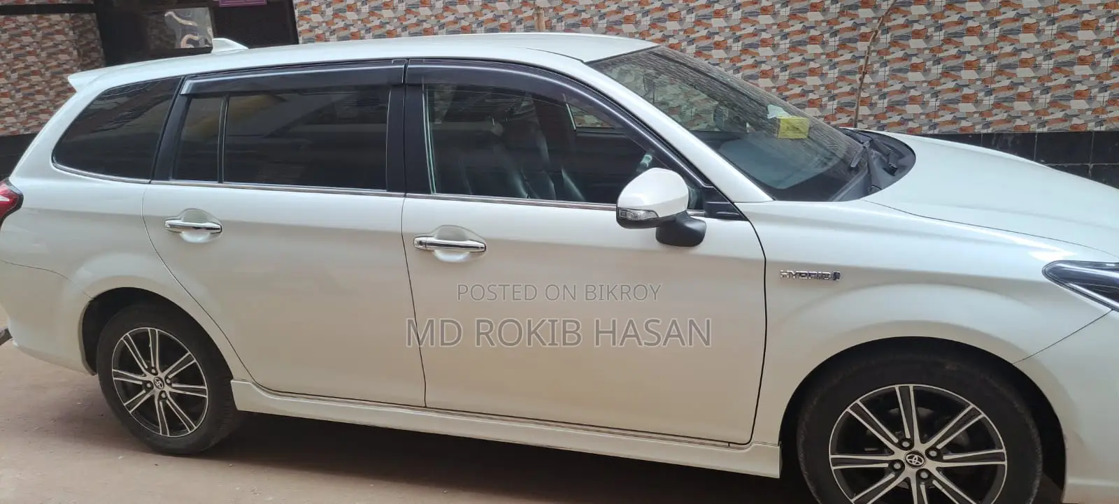 Toyota Fielder WXB HYBRID 2015