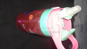 গোলাপি পানির বোতল