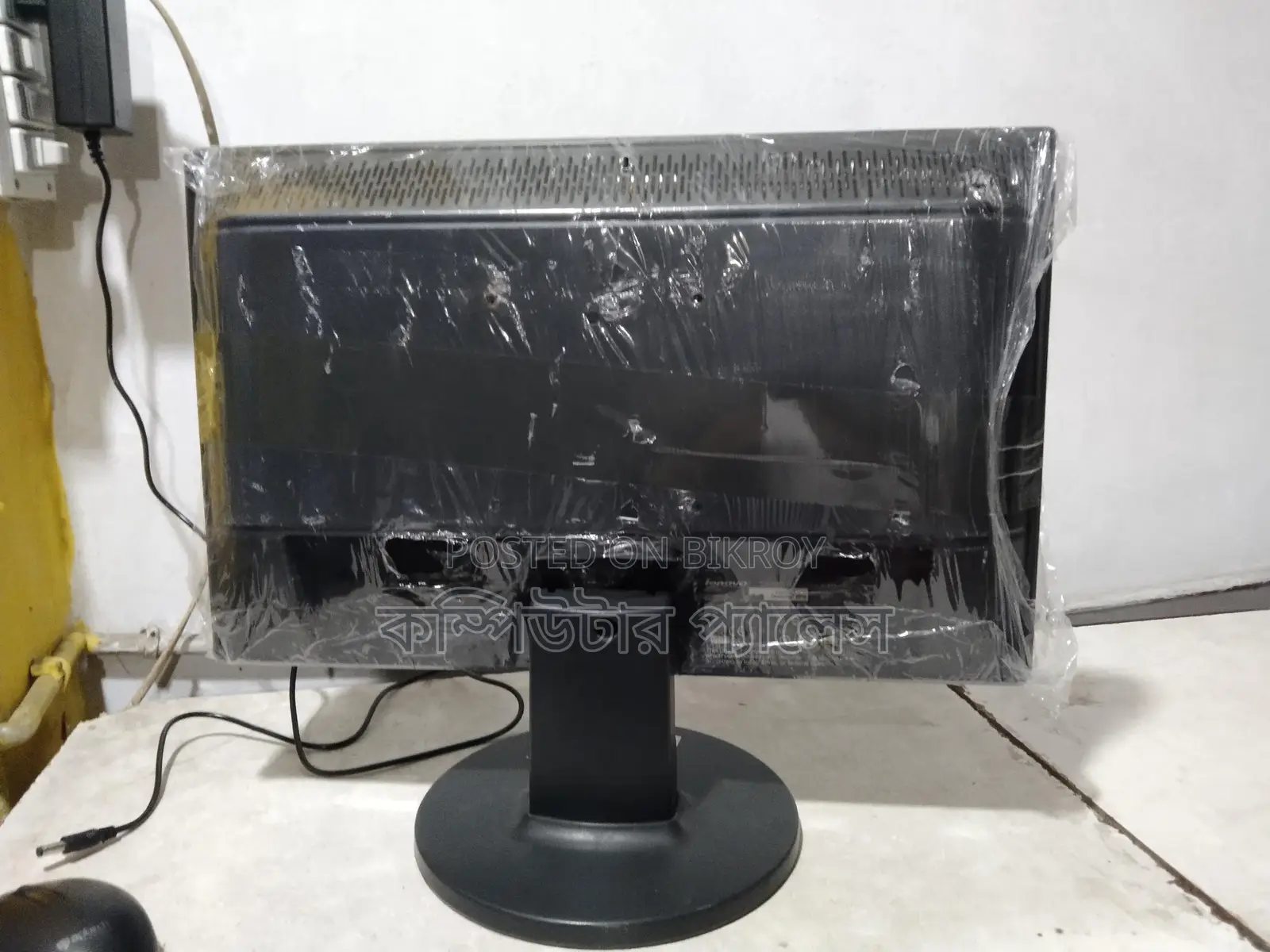 Lenovo 19 inch LED Full Fresh Monitor