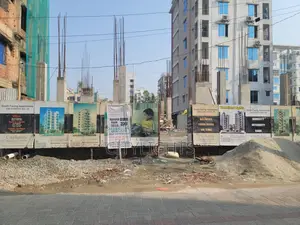 আপনার স্বপ্নিল দক্ষিণ মুখী কর্নার ফ্লাট