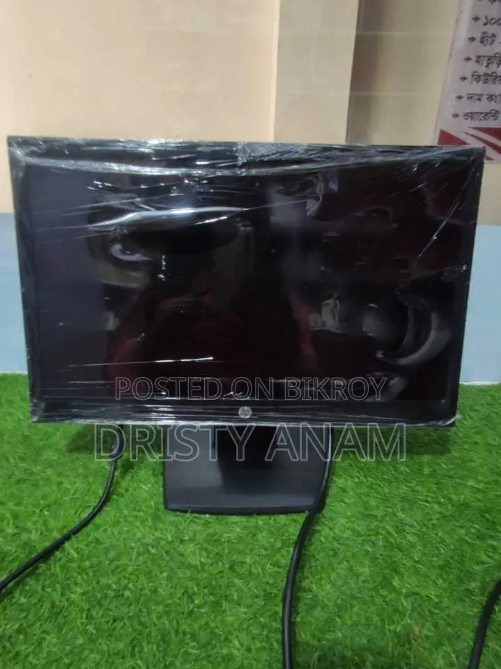 **HP 19" LED Monitor (Model: HP V194)**