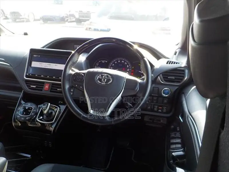 Toyota Esquire Gi Premium Package 2020