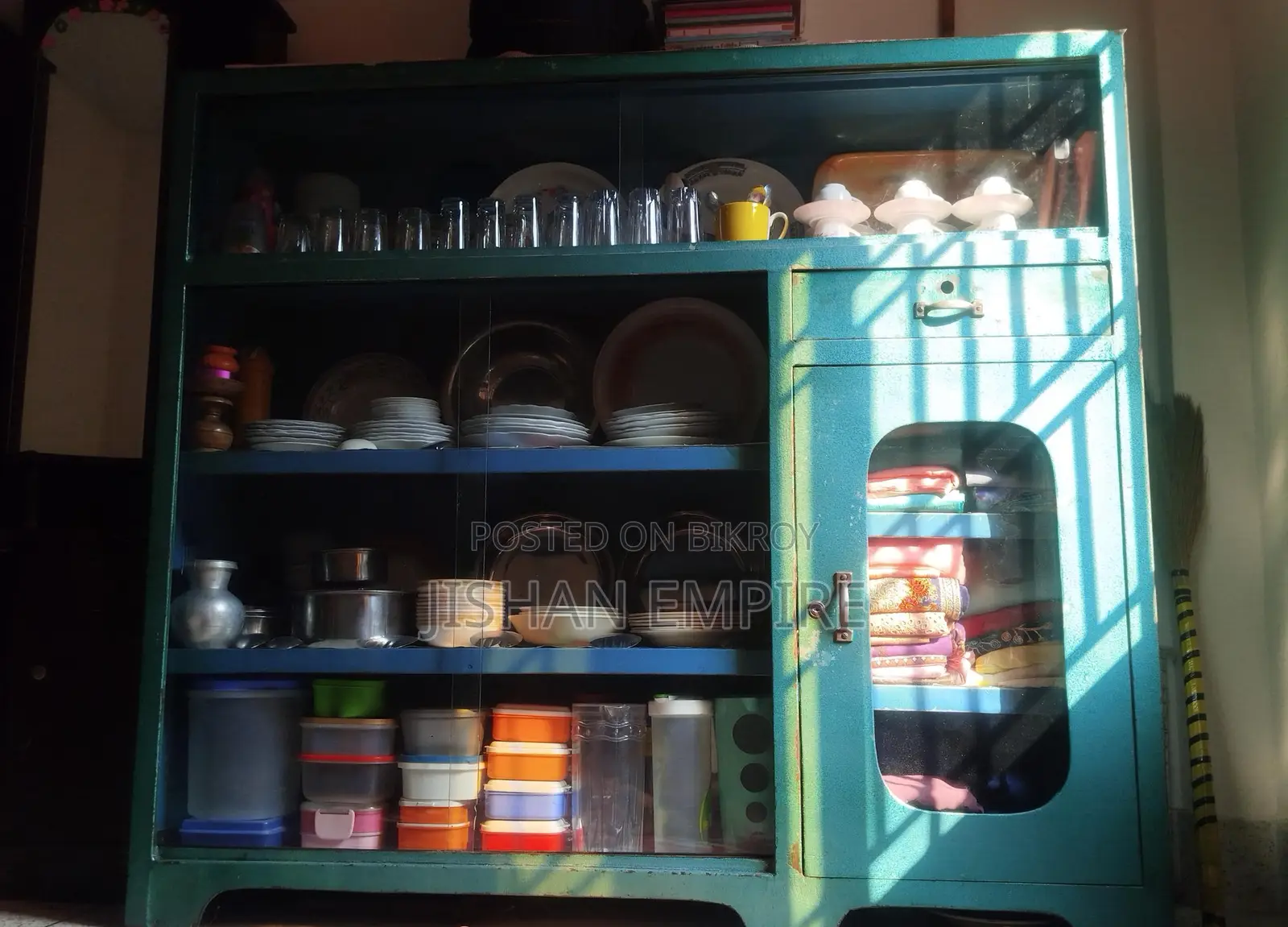 Still Suitcase for Home Use