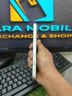Apple iPhone 12 (Used)