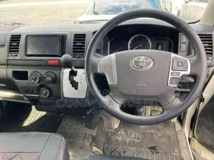 Toyota Hiace GL PACKAGE 2021