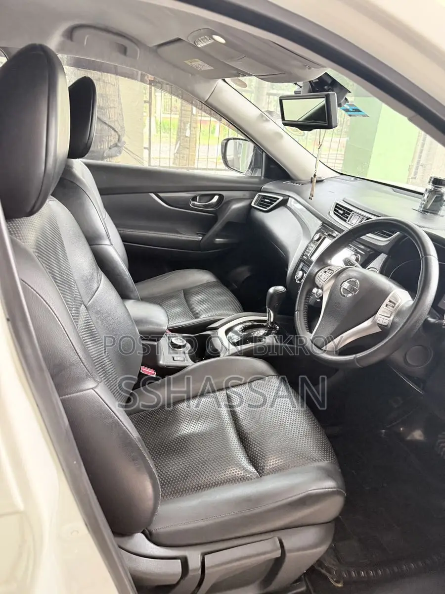 Nissan X-Trail 2.0 Hybrid Front Wheel Drive 2015 Pearl
