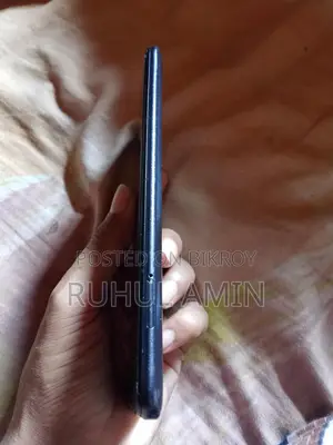 Infinix Hot 10 Play 64 GB