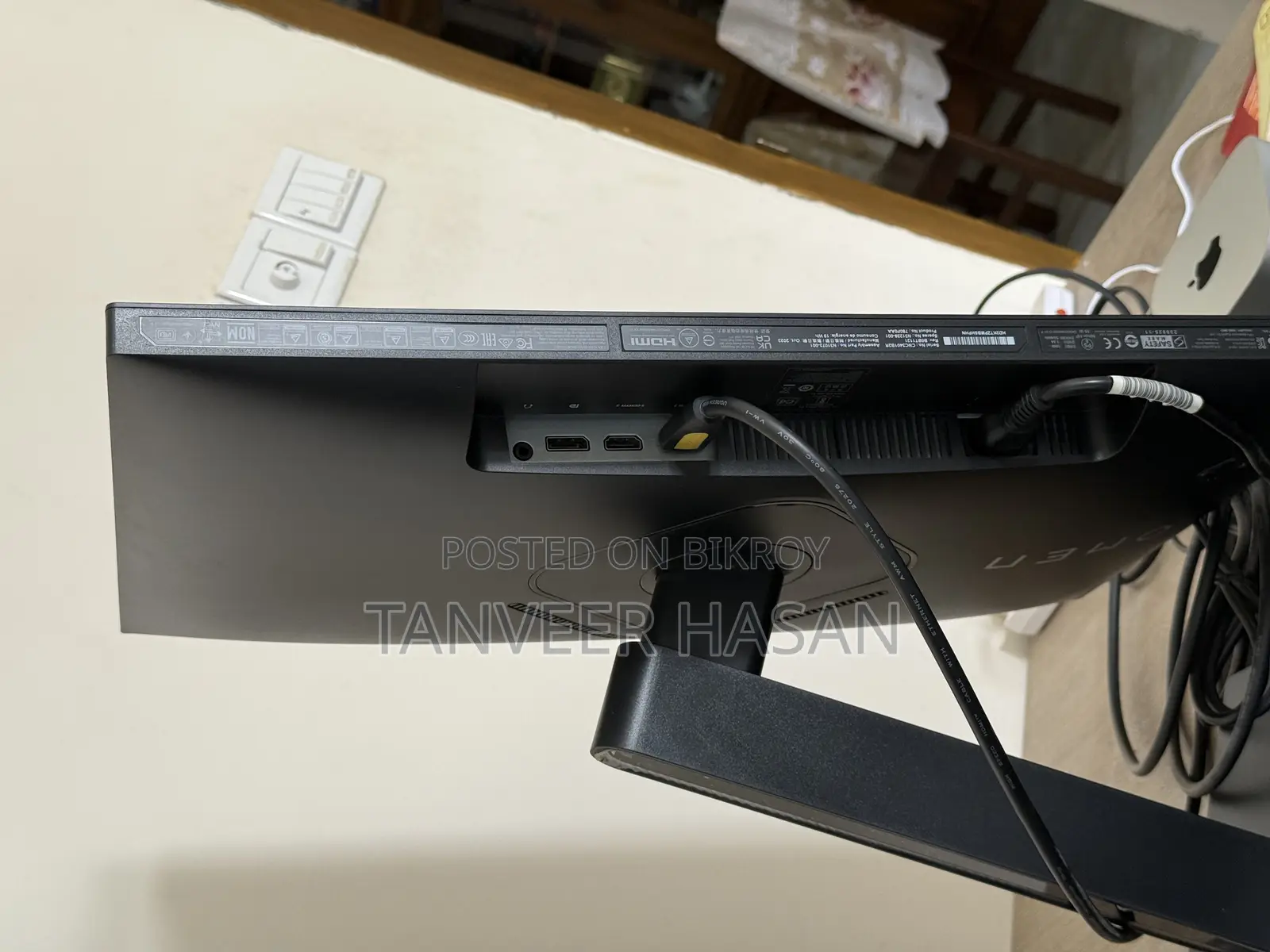 Hp Omen 24 Gaming Monitor - 165hz, Ips, 1ms Excellent Condition