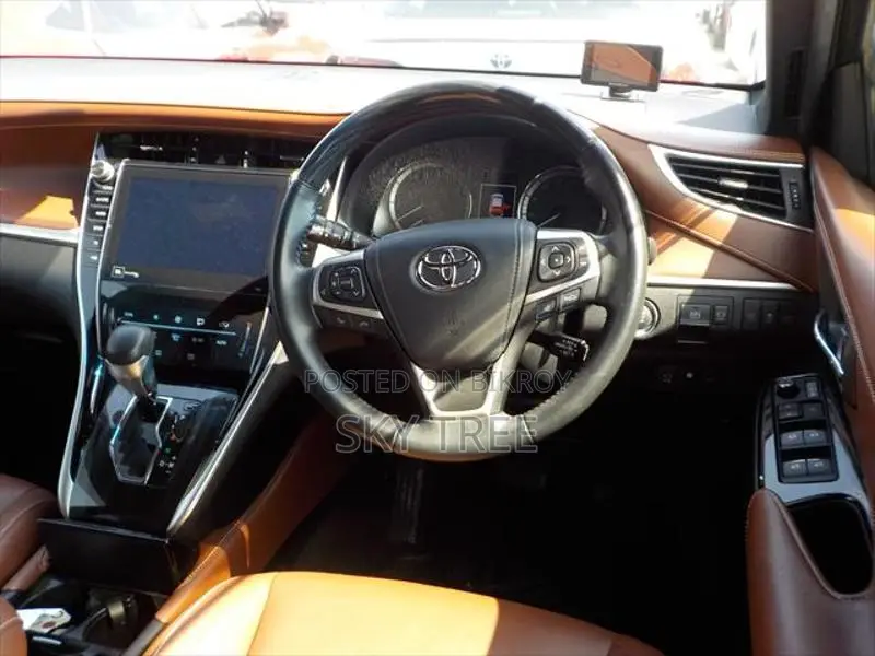 Toyota Harrier Progress-Package 2020