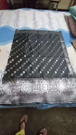শাড়ি