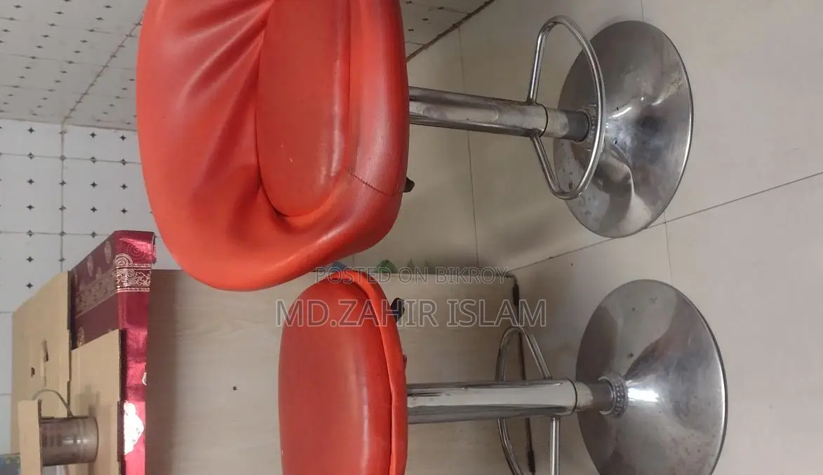 দুইটি চেয়ার বিক্রি হবে।