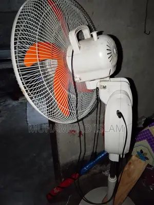 একটি টেবিল ফ্যান বিক্রি করবো