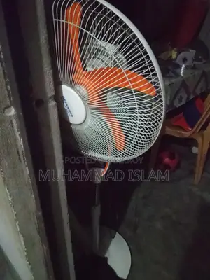 একটি টেবিল ফ্যান বিক্রি করবো