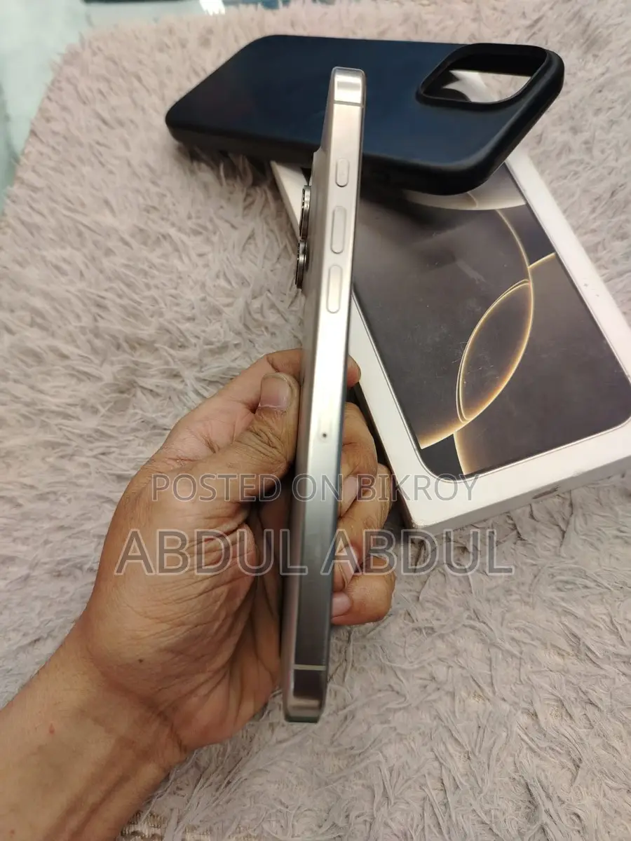 Apple iPhone 16 Pro Max . (Used)