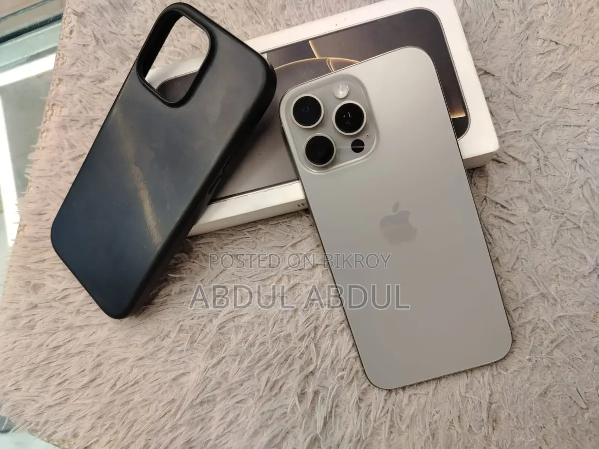 Apple iPhone 16 Pro Max . (Used)