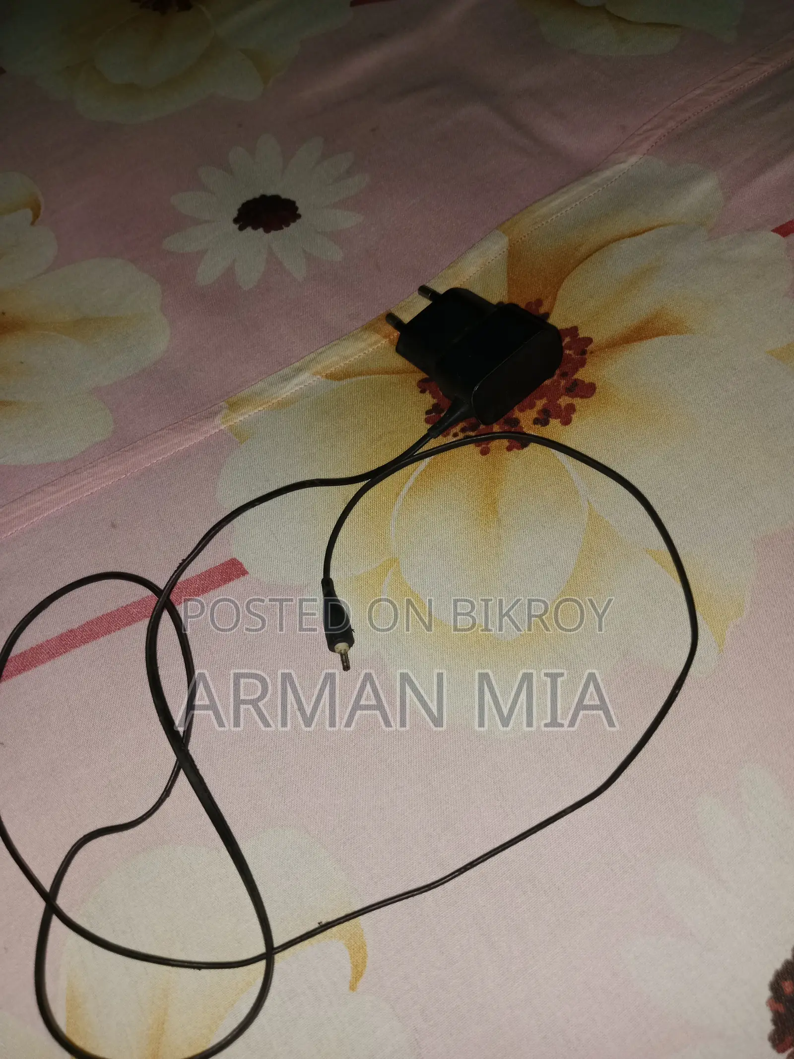 Thin Pin Charger