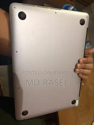 MacBook pro 13inch 2015 128gb ssd