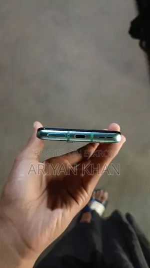 OnePlus 8 Pro (Used)