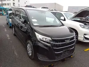 Toyota Noah X 2021