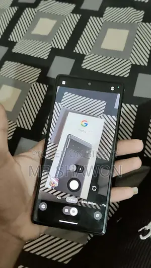 Google Pixel 6 . (Used)