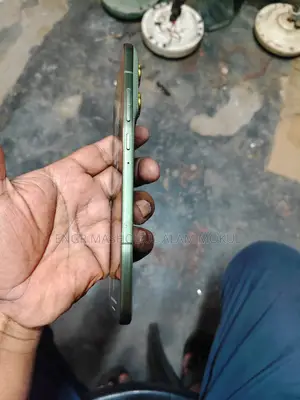 Motorola Moto edge 70 (Used)