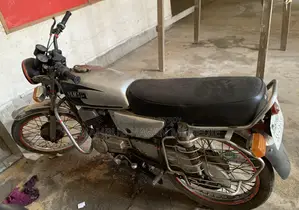 Yamaha RX100 ` 2005