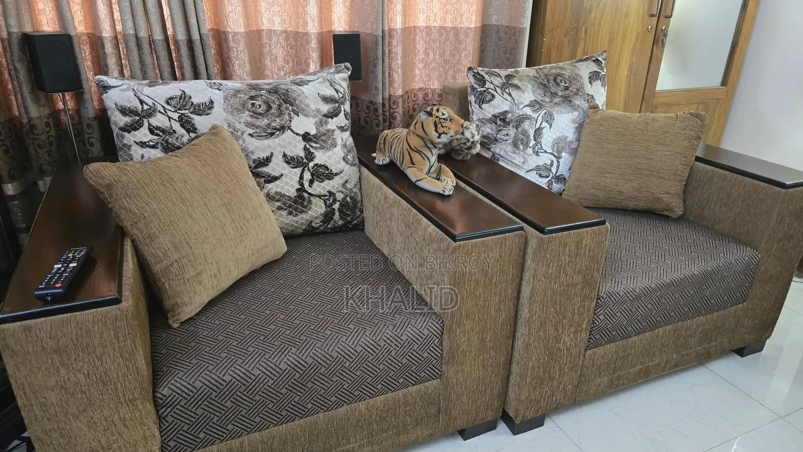 5-Seater Modern Sofa