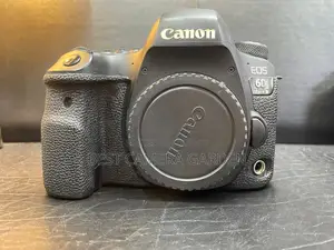 📸 Canon 6D Mark II (Full Frame DSLR) – বিক্রয়ের জন্য
