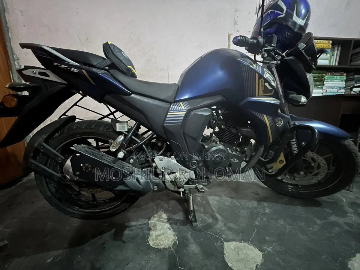 Yamaha FZs V2 . 2021