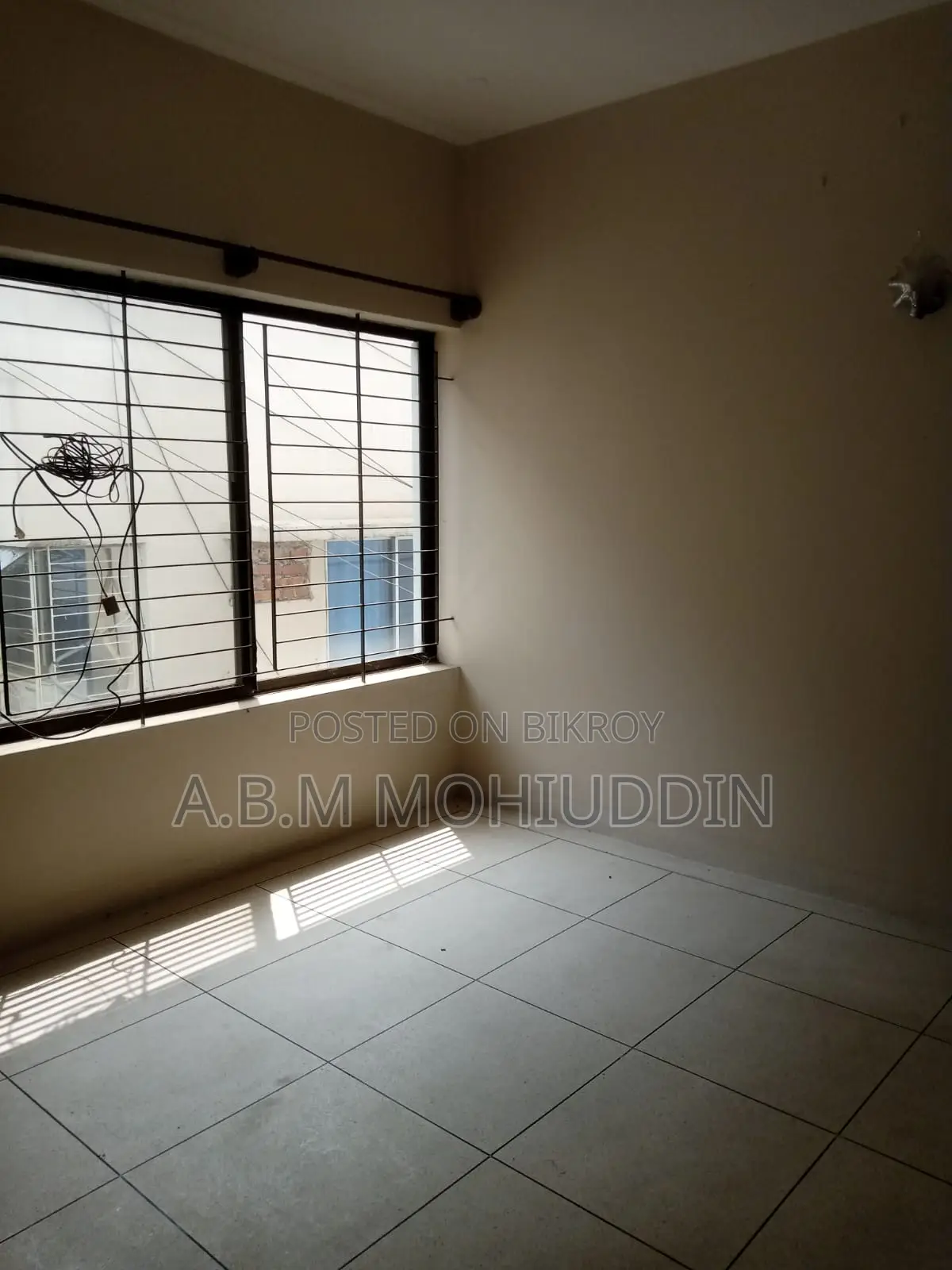 North Facing_2219 Sft_03 Bed_flat For Sale @ Dhanmondi