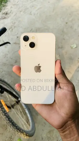 Apple iPhone 13 (Used)