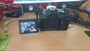 ক্যানন 700D ক্যামেরা