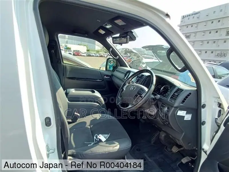 Toyota Hiace Super GL Dp2 4 point 2022