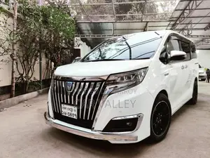 Toyota Esquire GI Premium 2018