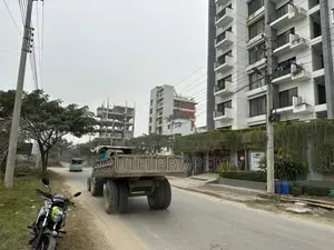4 -Katha Lake View, plot sale L -block bashundhara, baridhara