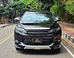 Toyota Harrier Premium 2014