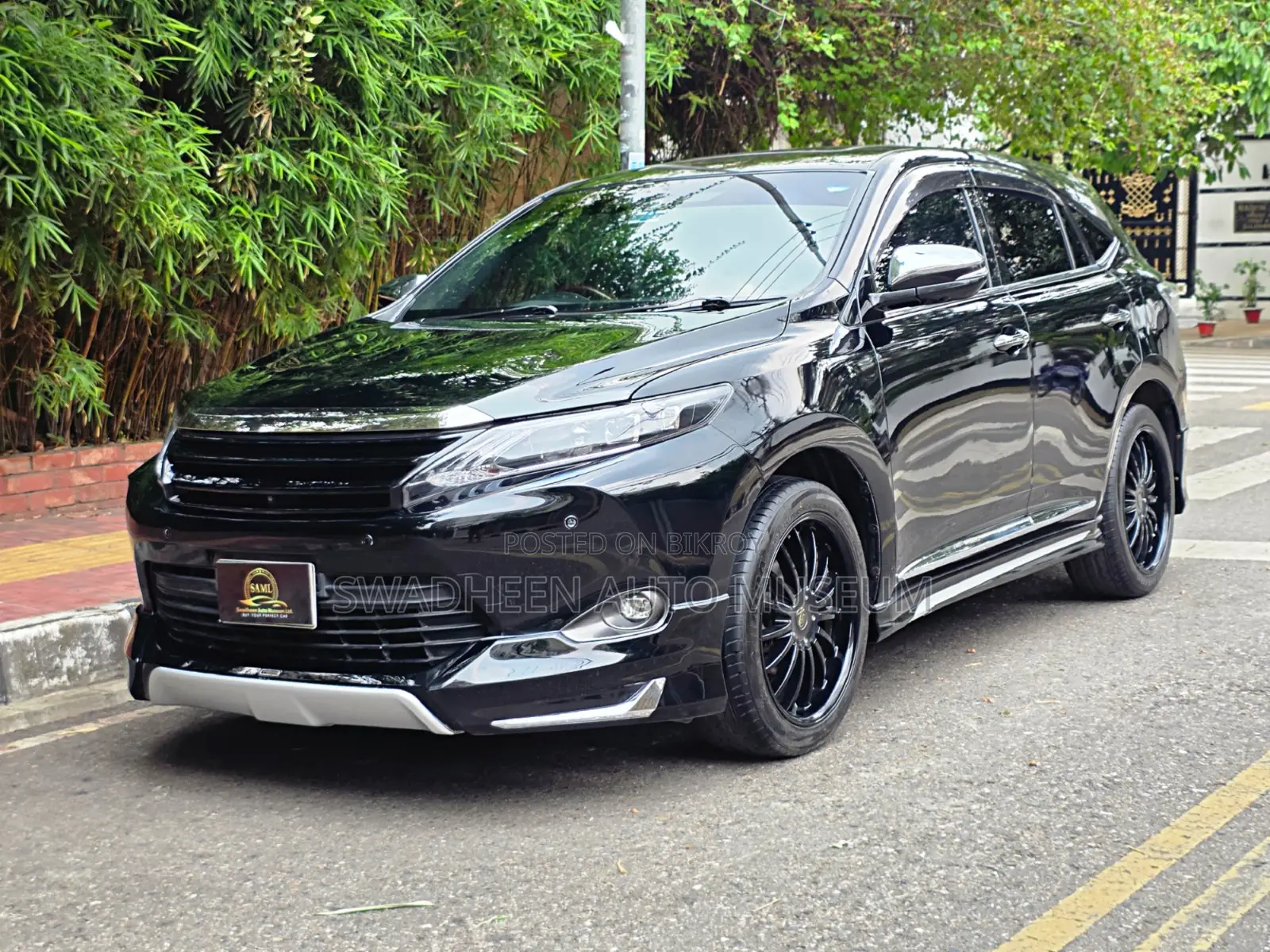 Toyota Harrier Premium 2014