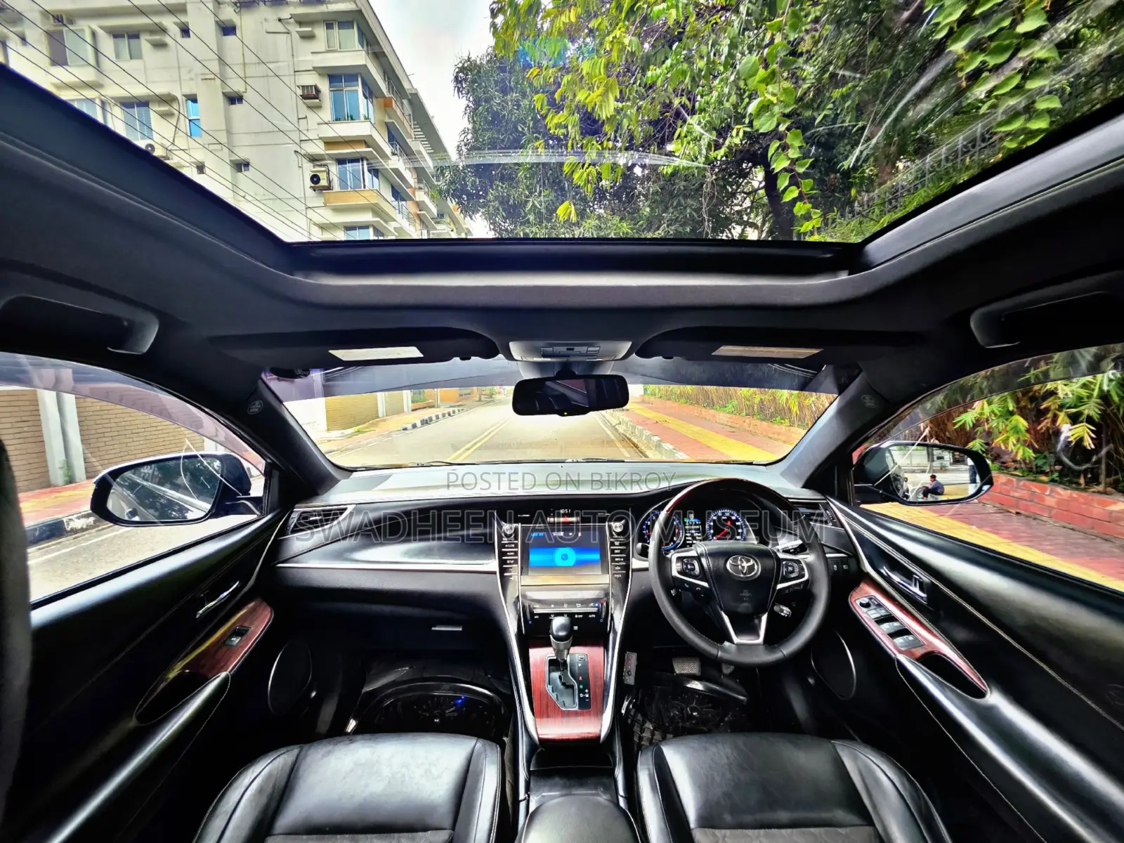 Toyota Harrier Premium 2014