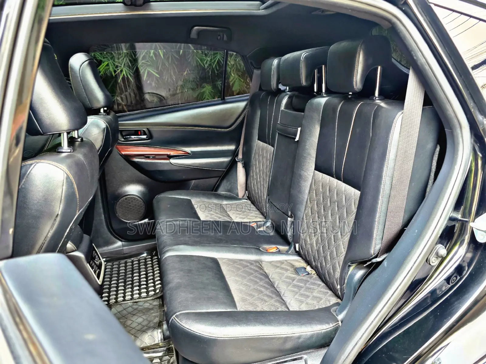 Toyota Harrier Premium 2014