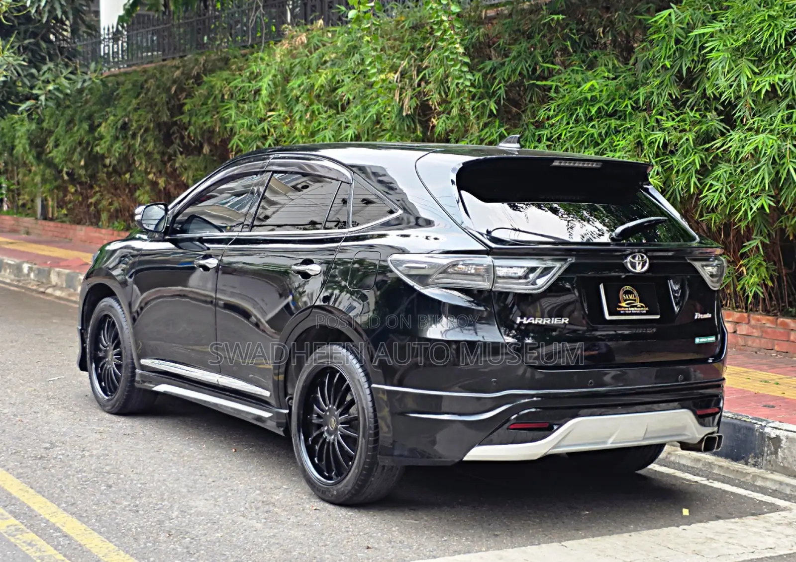 Toyota Harrier Premium 2014