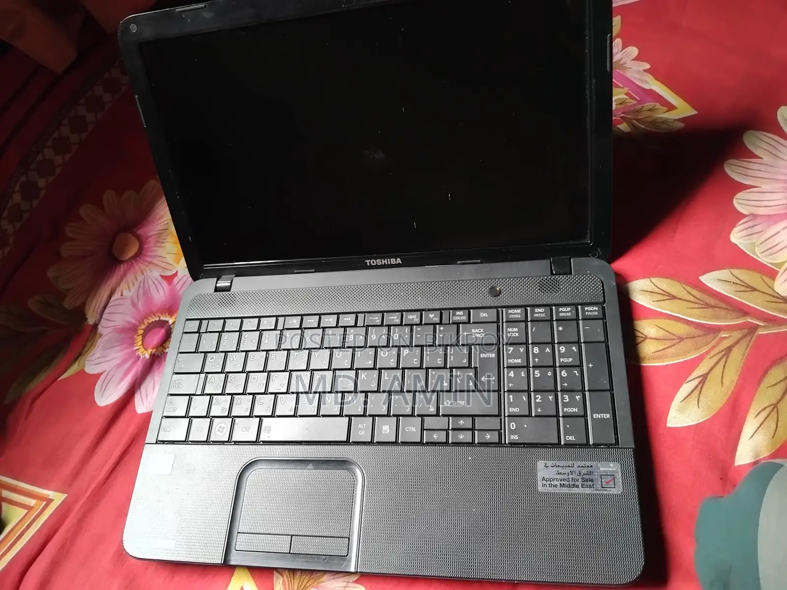 Broken laptop for sale