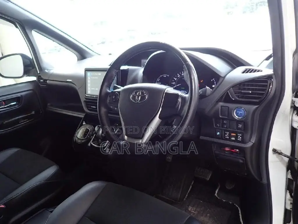 Toyota Noah SI_WXB_HYBRID 2021
