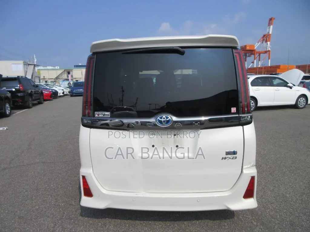 Toyota Noah SI_WXB_HYBRID 2021