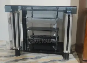 টেম্পারড গ্লাস টিভি ট্রলি