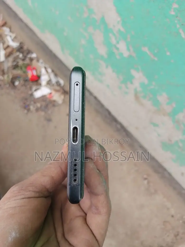 Vivo X80 (Used)