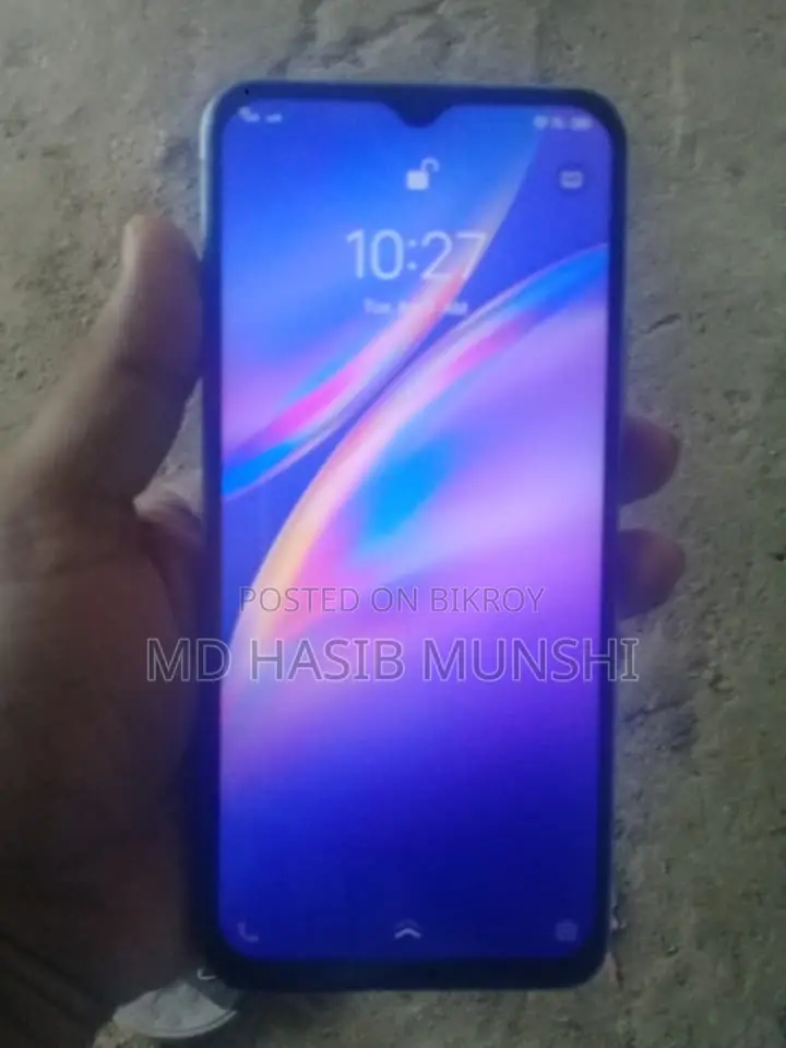 Vivo Y20s . (Used)