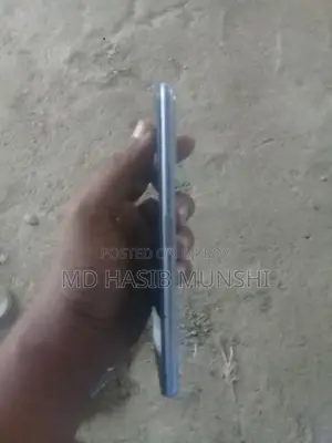Vivo Y20s . (Used)