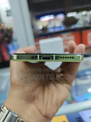 Huawei Nova Flip S 12/256 (Used)