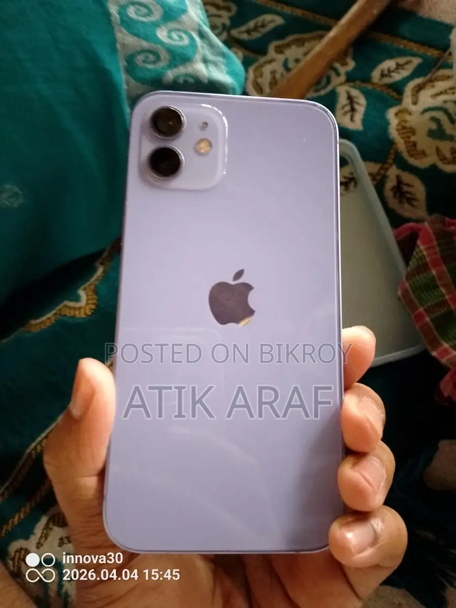 Apple iPhone 12 (Used)