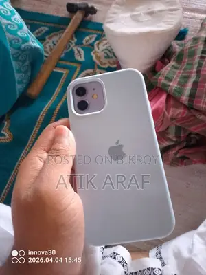 Apple iPhone 12 (Used)